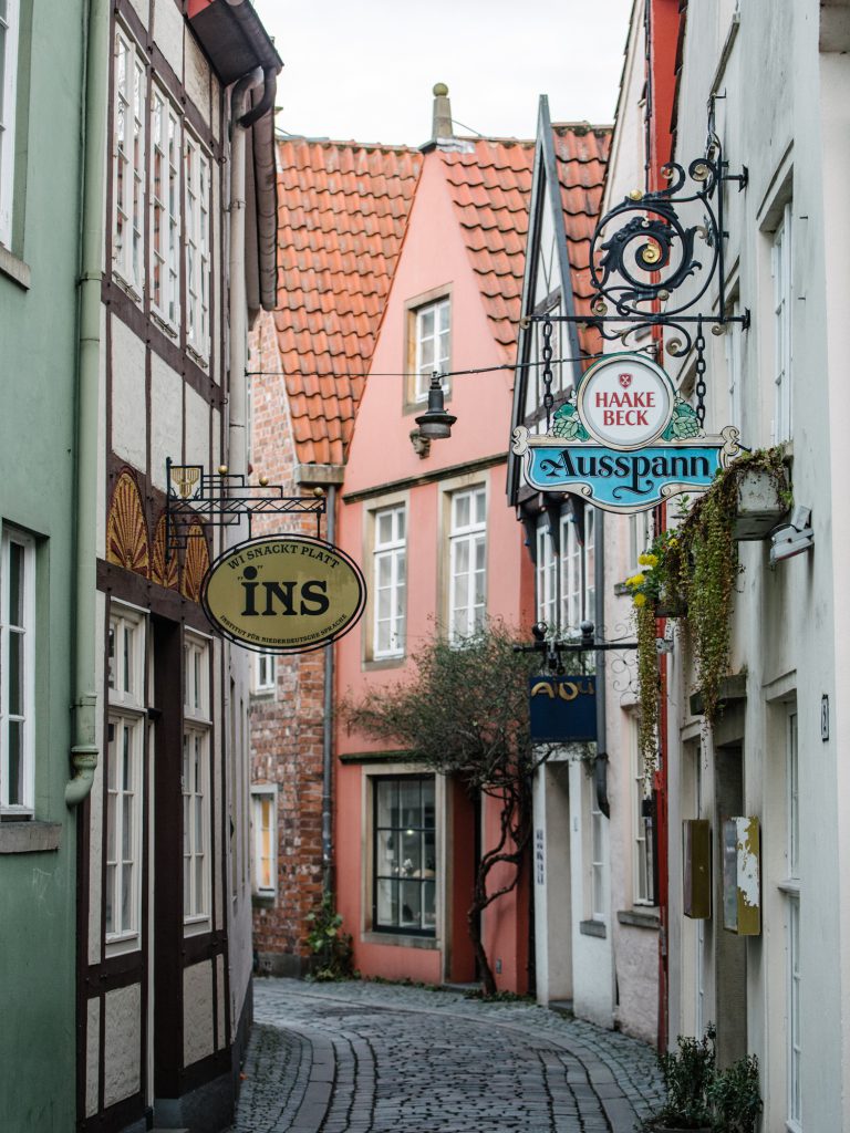 24 hours in Bremen - tips for a one day visit - Das Schnoor Viertel